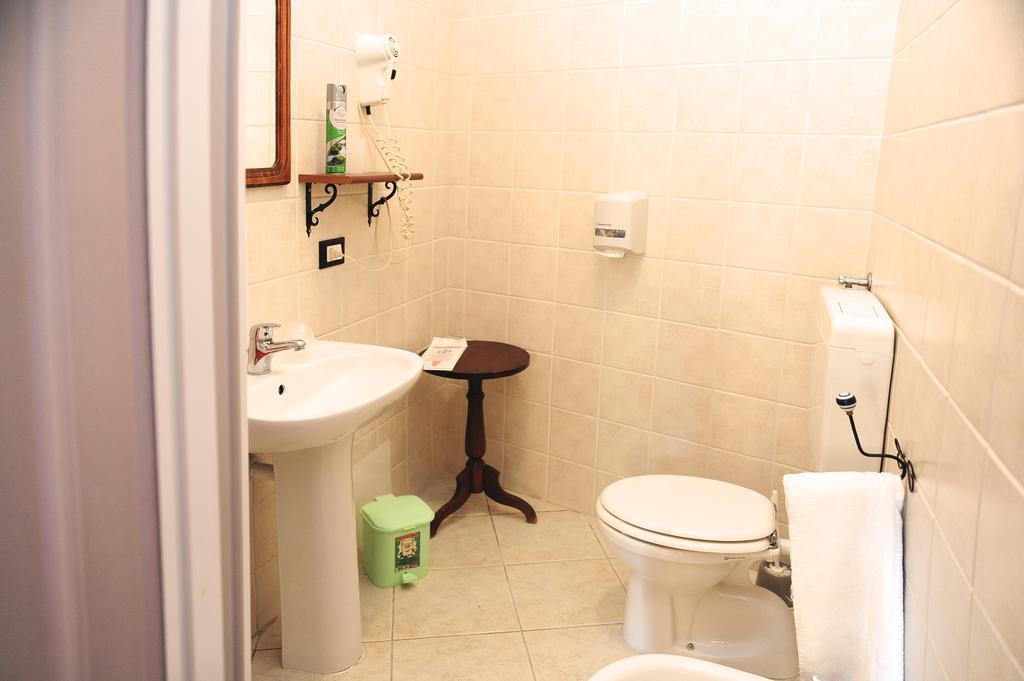Hotel Giuseppe Ventimiglia Esterno foto