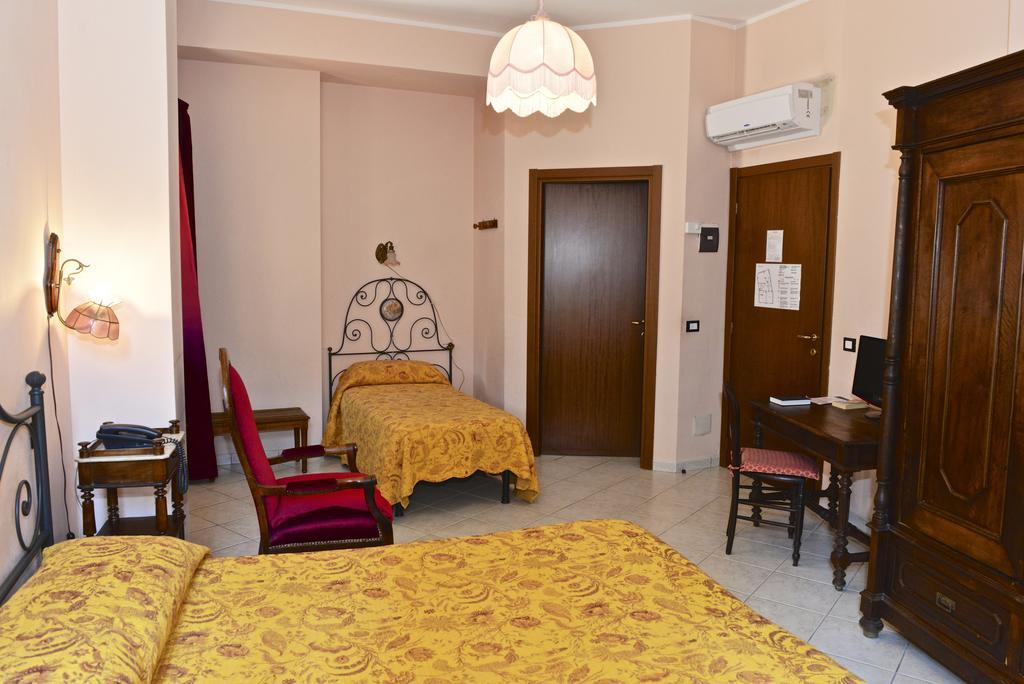 Hotel Giuseppe Ventimiglia Camera foto