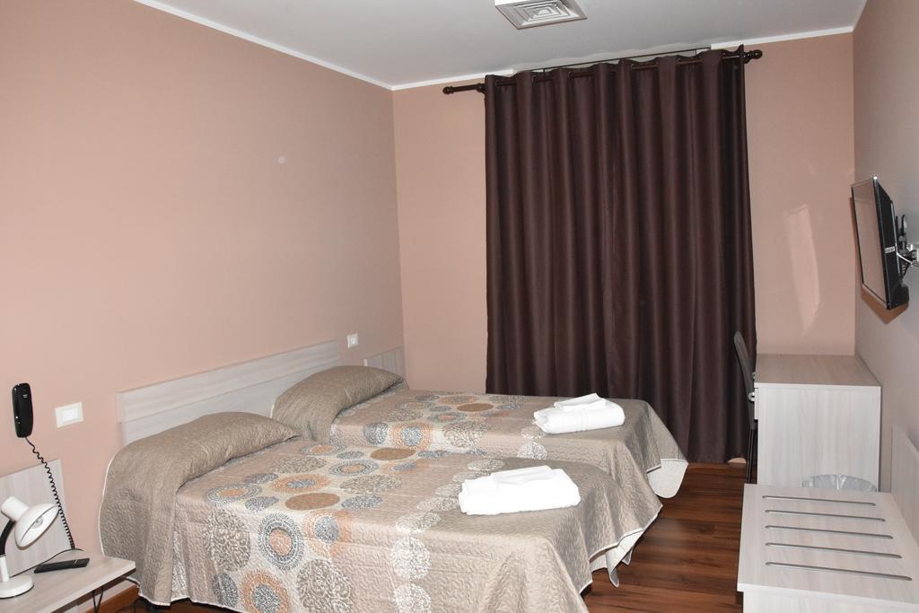 Hotel Giuseppe Ventimiglia Esterno foto